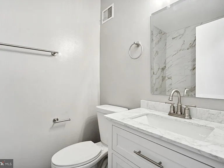 10205 Provincetown Ct — Photo 17