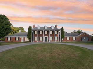 60 Ridge Rd, Barrington Hills, IL 60010