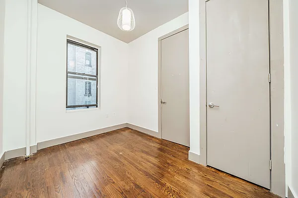 Rented by Nooklyn NYC LLC | media 16