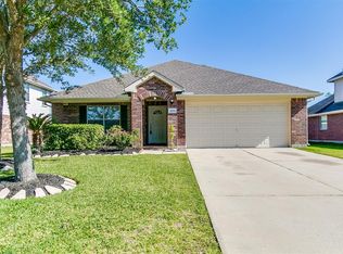 3231 Rippling Falls Ln, Dickinson, TX 77539