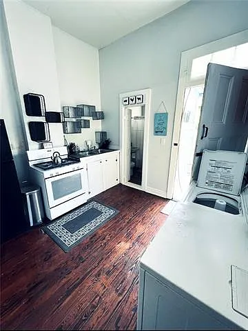 2734 Orleans Ave — Photo 6