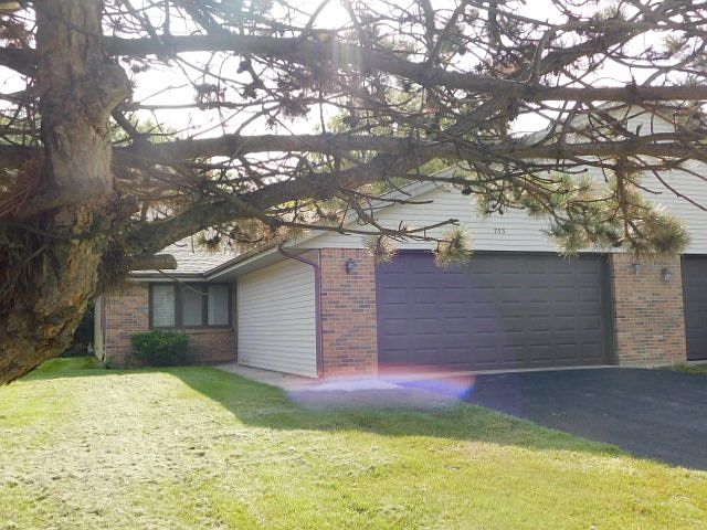 1st image of 753 Tulip Ln