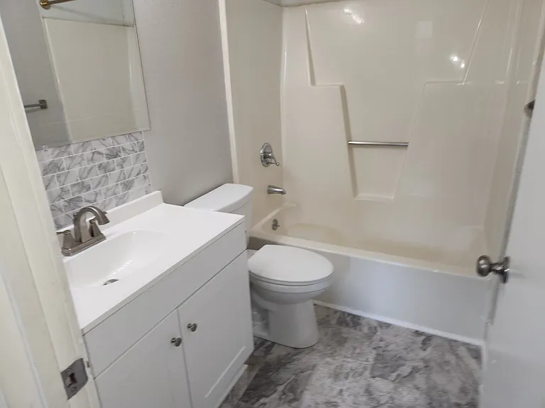 Unit 34 Bathroom