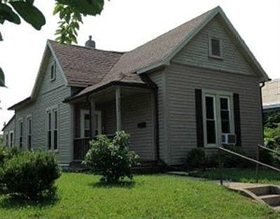 5th image of 703 S 8th St