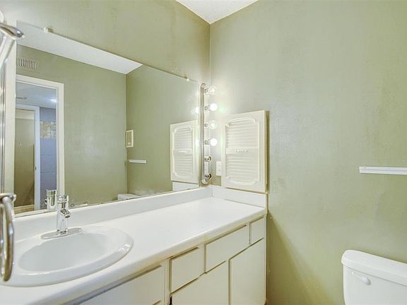 3rd image of 10110 Forum West Dr APT 630