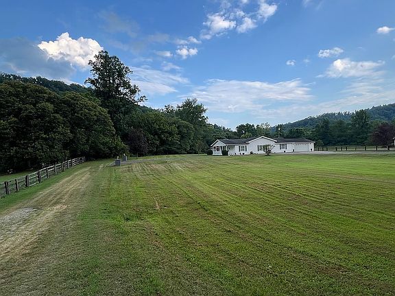 Front yard toward 581