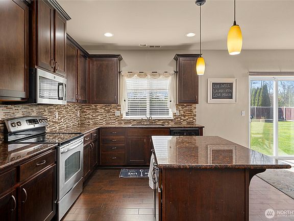 5th image of 11410 Waller Road E