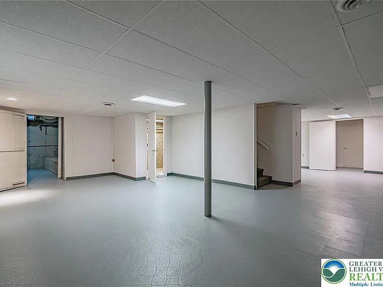 3608 S Highland St — Photo 68