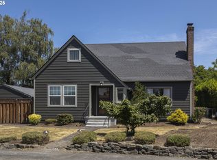 1040 S Park St, Carlton, OR 97111