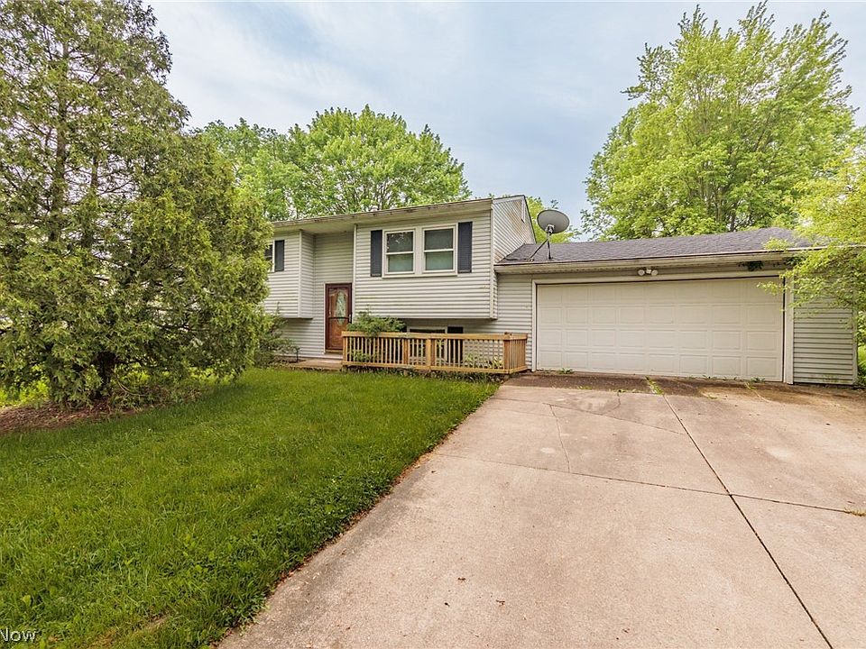1st image of 388 Washington Cir