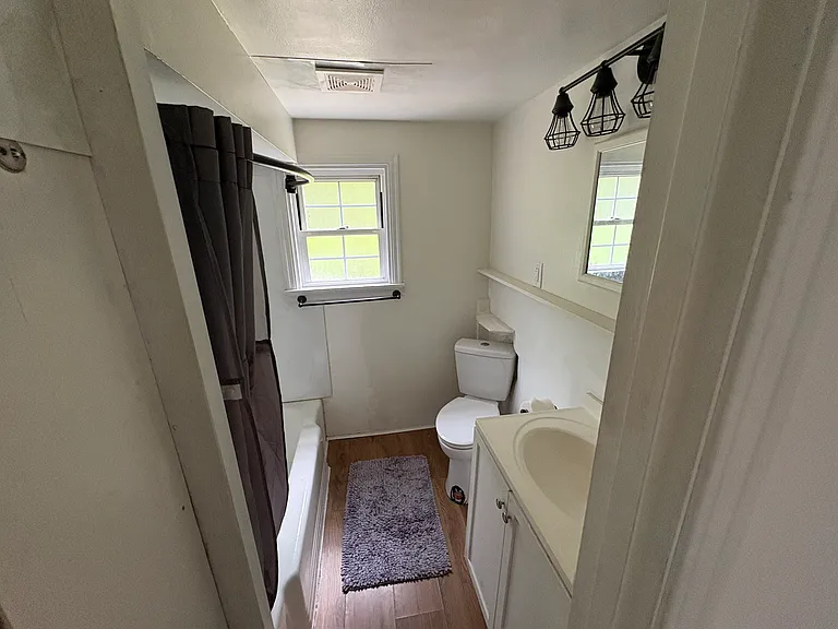8925 Highland Rd — Photo 4