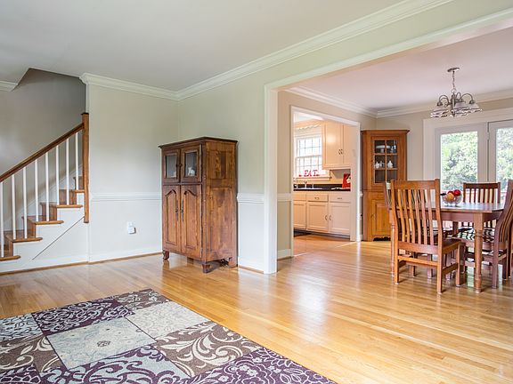 4th image of 6622 W Franklin St
