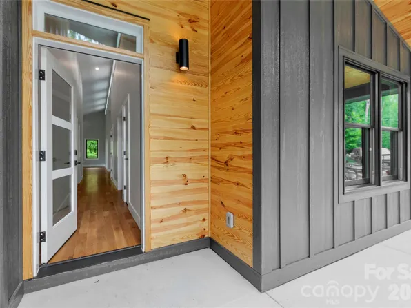 123 Welcome St, Brevard, NC 28712