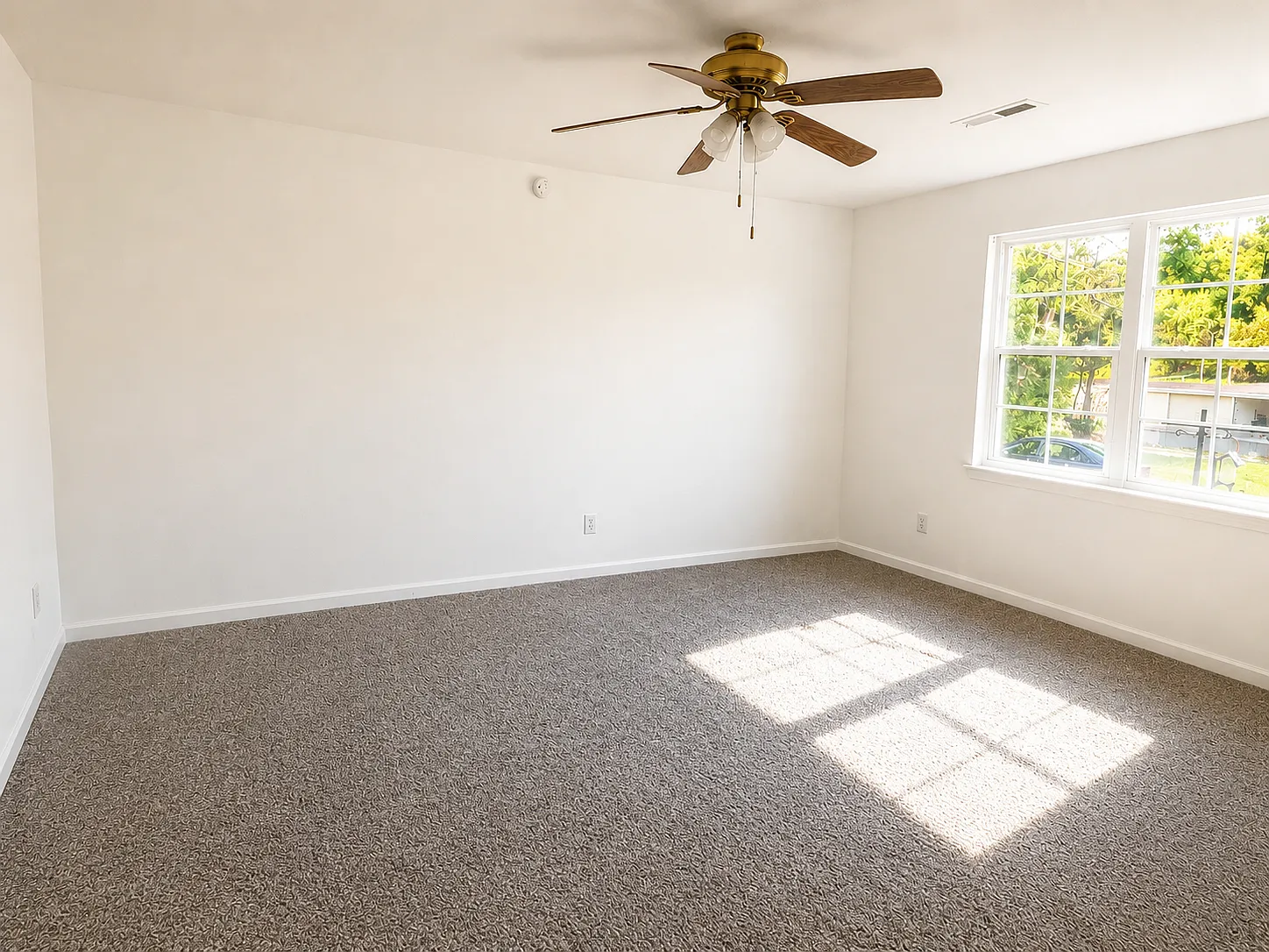 3 bed, 1176 sqft, $1,695 — Photo 3