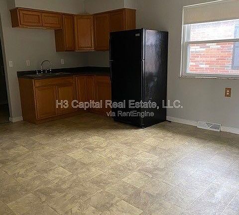 5th image of 3214 Kilarney Dr #B