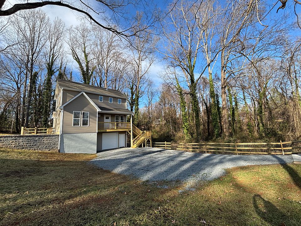 Gorgeous, brand new 3 bed, 3.5 bath home! Fenced yard! Great, convenient Statesville location near I-77 & I-40.
