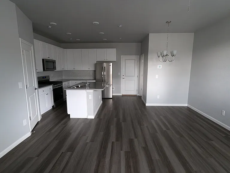 18202 Caffey Dr — Photo 6