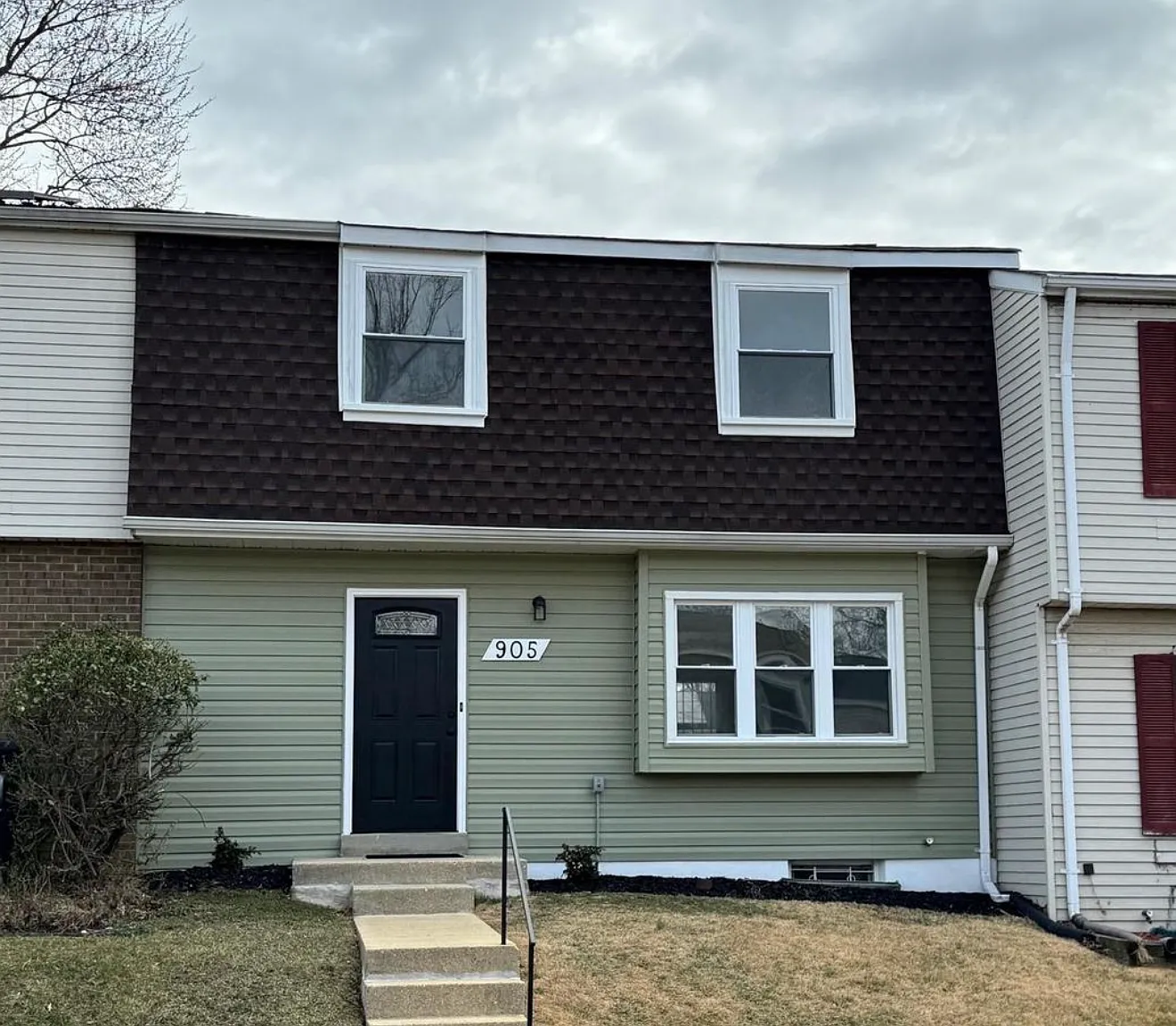 3 bed, 2.5 bath, 1859 sqft, $3,000 — Photo 1