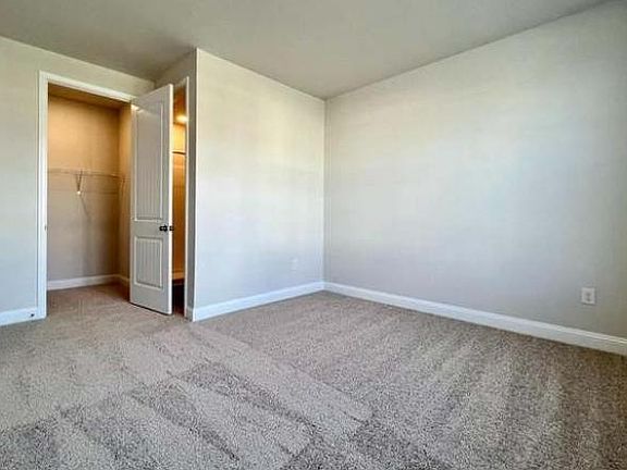 4th image of 113 Sylvan Dr