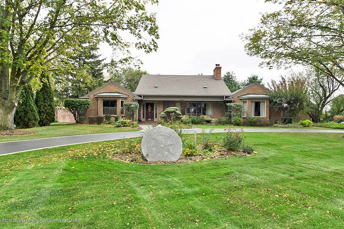 1521 Cambridge Rd photo 1