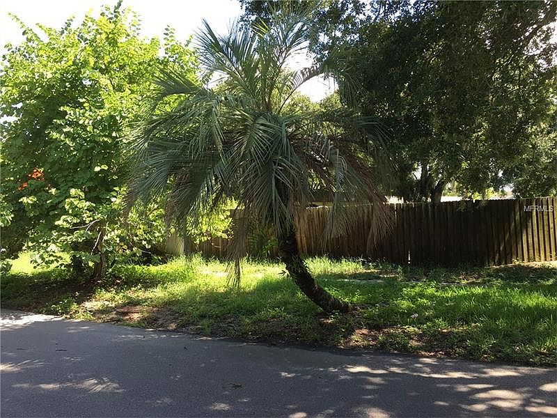 2nd image of Arnold St