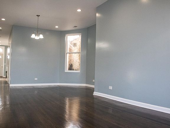 2nd image of 203 N Leamington Ave Unit 2