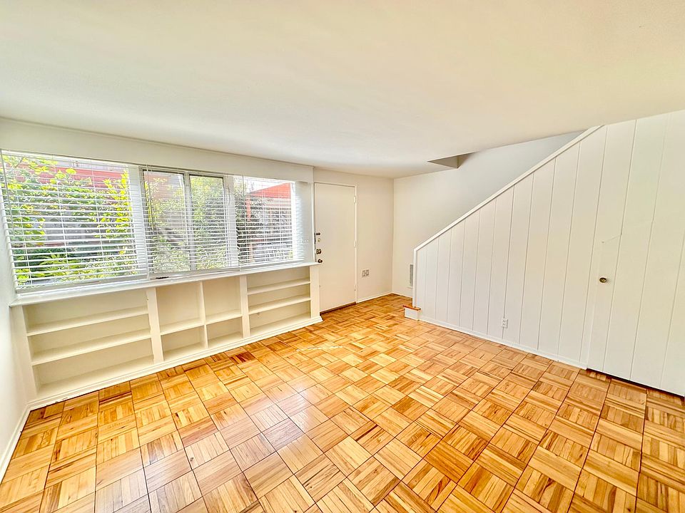 1st image of 229 San Vicente Blvd #K