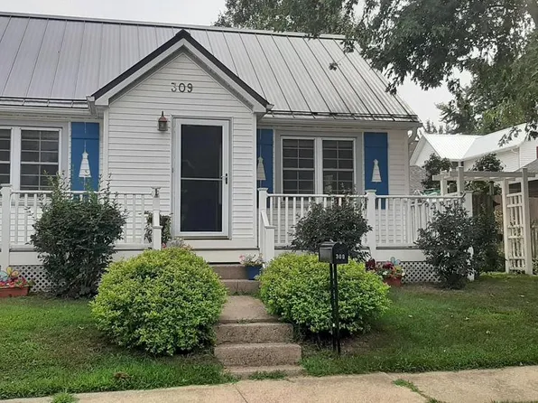 309 East Monowau STREET, Tomah, WI 54660