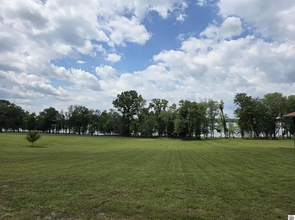 335 Destiny Ln, Cadiz, KY 42211