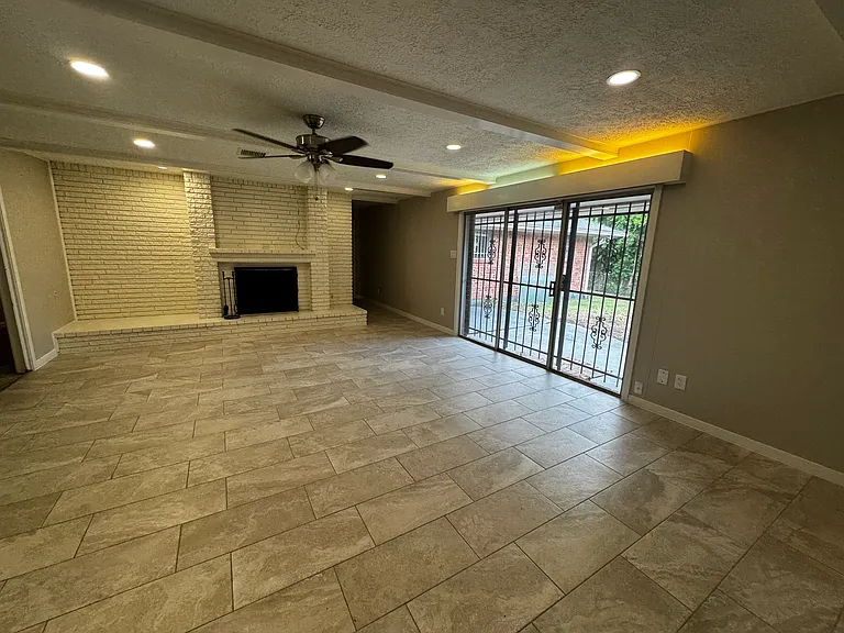 8219 Colgate St — Photo 17