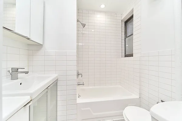 Rented by Living New York | media 9