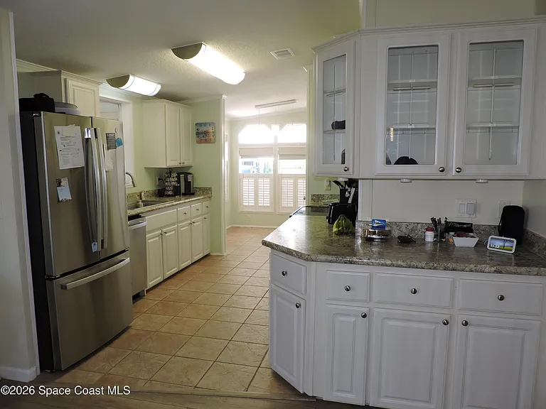 830 Lychee Dr — Photo 7