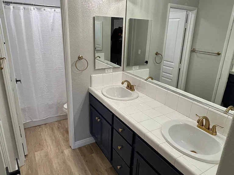 804 Almond Rd — Photo 9