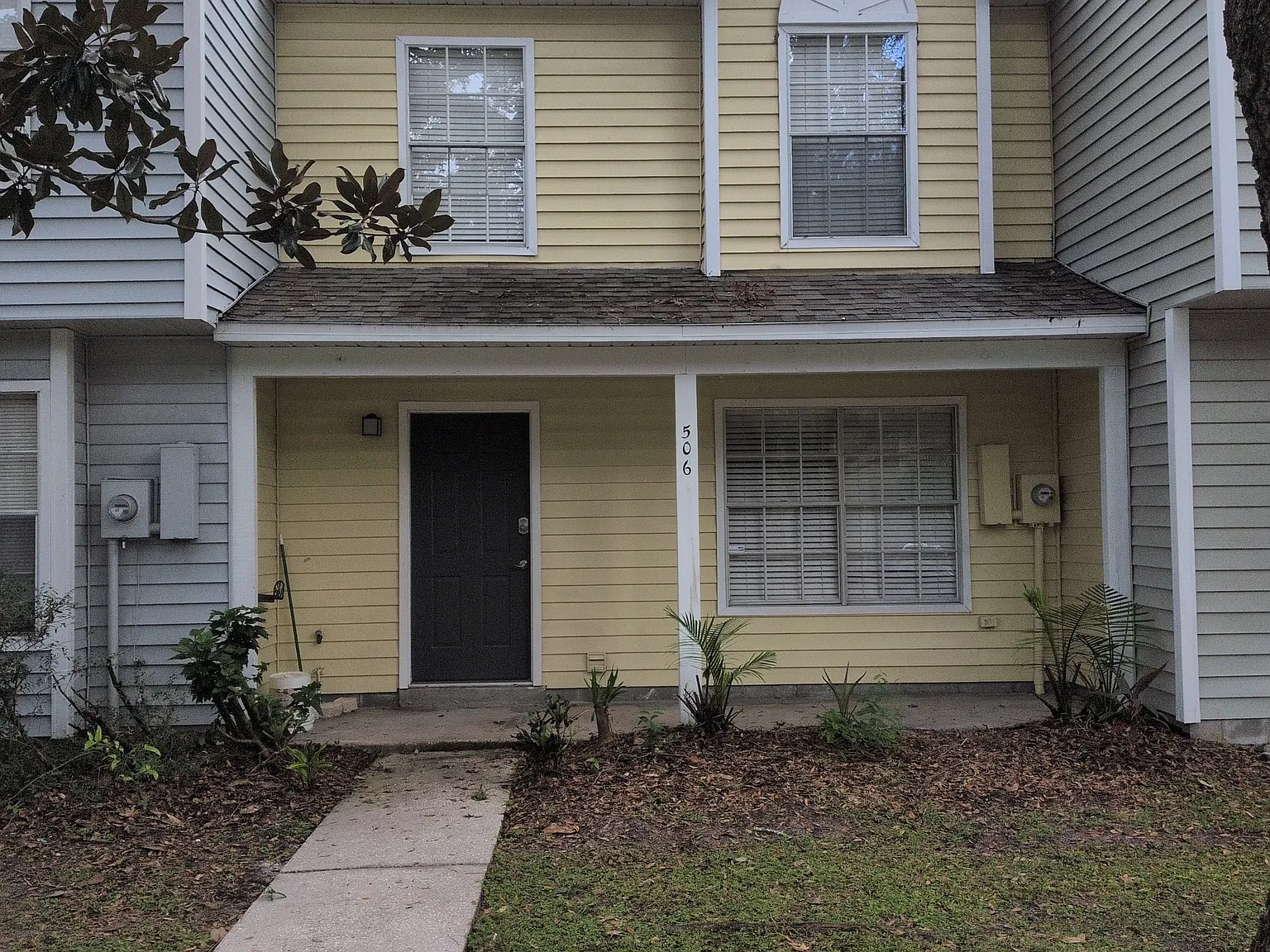 2 bed, 2.5 bath, 1120 sqft, $1,900 — Photo 1