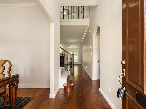 4th image of 9406 Bevlyn Dr