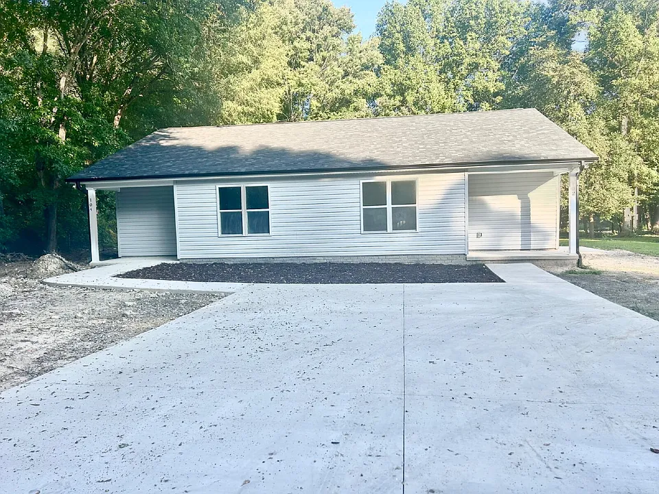 102 Carpenter St