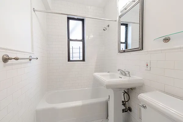 Rented by Stonehenge NYC LLC | media 23