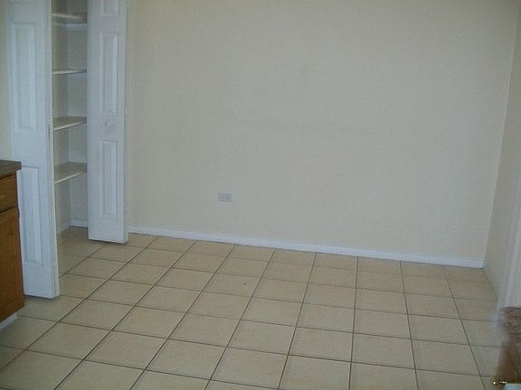 4th image of 423 N Martin Ave
