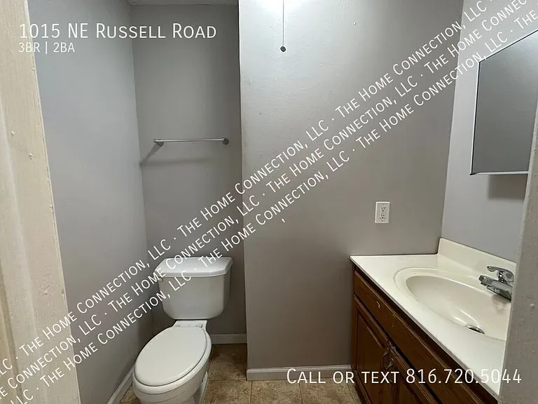1015 NE Russell Rd — Photo 14