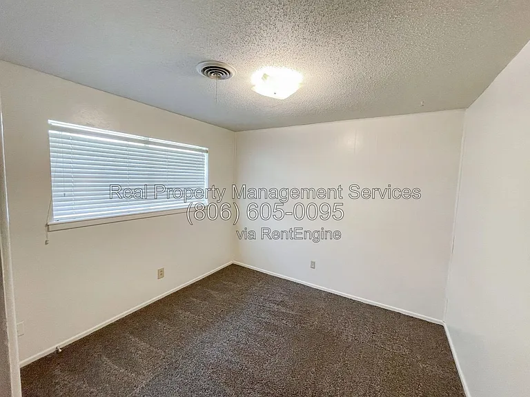 3406 70th Dr #B — Photo 4