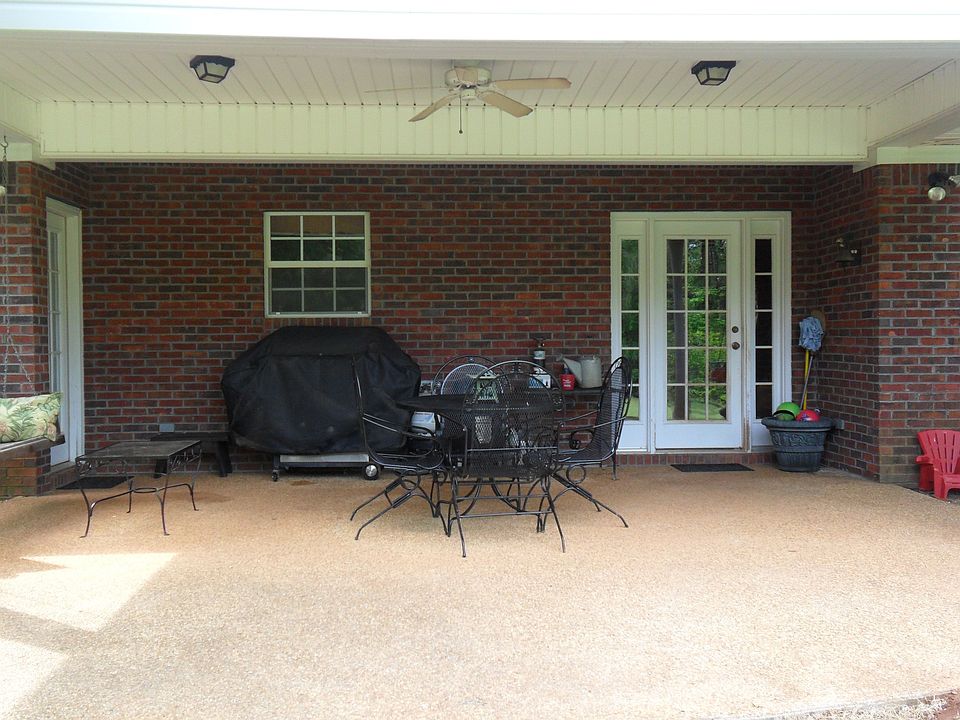 130 Wood St, Louisville, MS 39339 Zillow