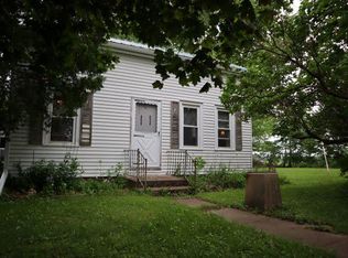 20590 Moline Rd, Lyndon, IL 61261