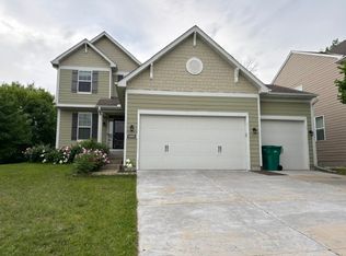 18805 46th Ave N, Plymouth, MN 55446
