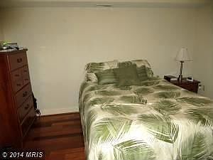 Bedroom (Master)