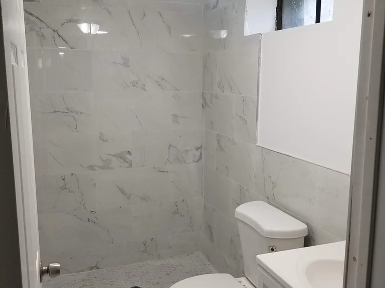 11805 Timken Ave — Photo 25