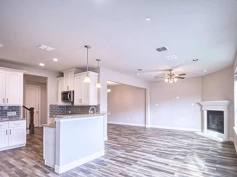 3009 Galveston St — Photo 20