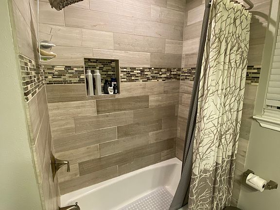 5th image of 151 Saratoga Dr