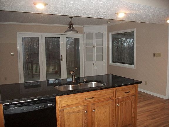 3rd image of 256 Palmetto Dr