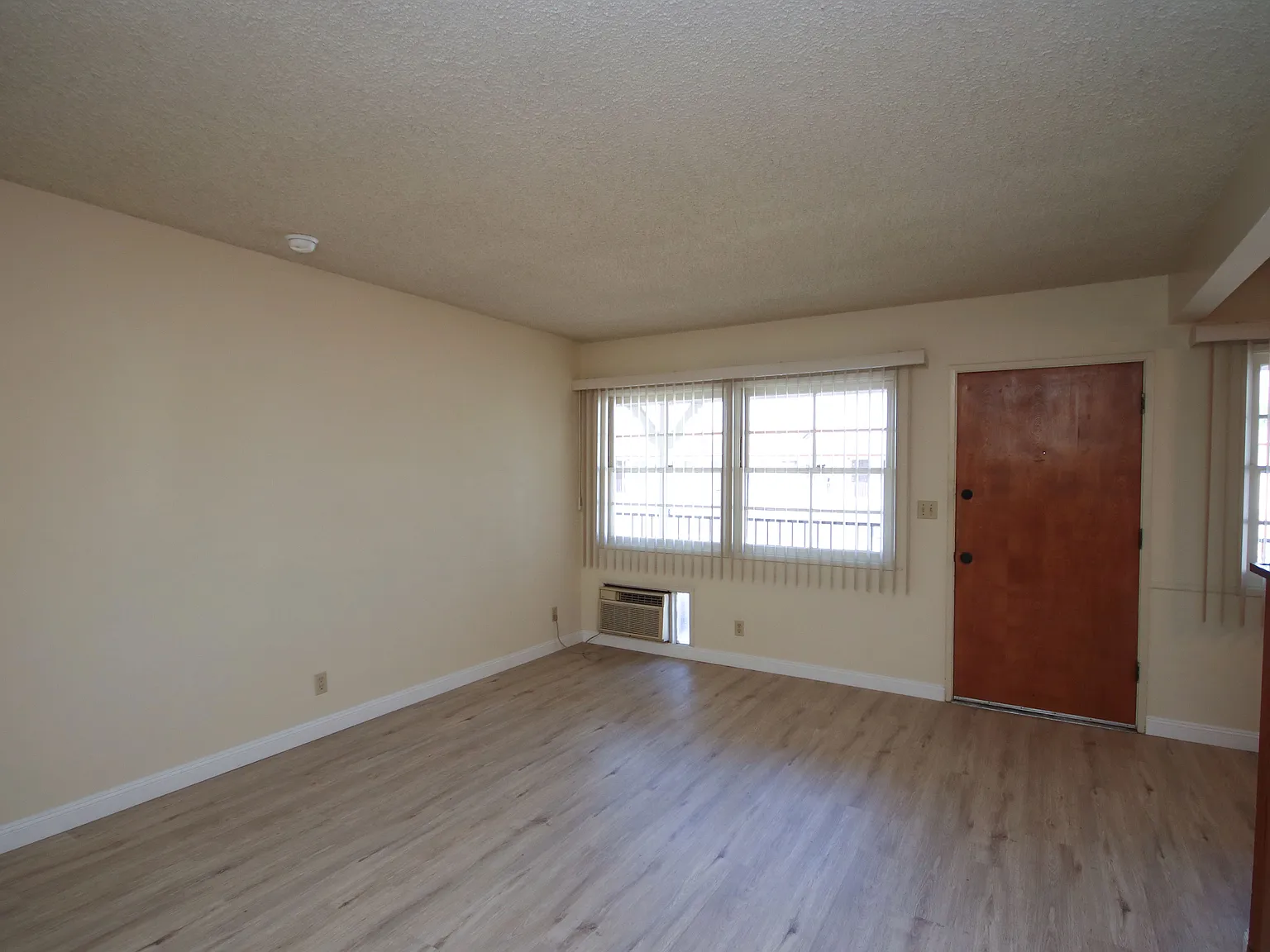 1 bed, 700 sqft, $1,795 — Photo 4