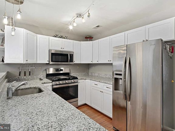 4th image of 108 Bellwood Ct
